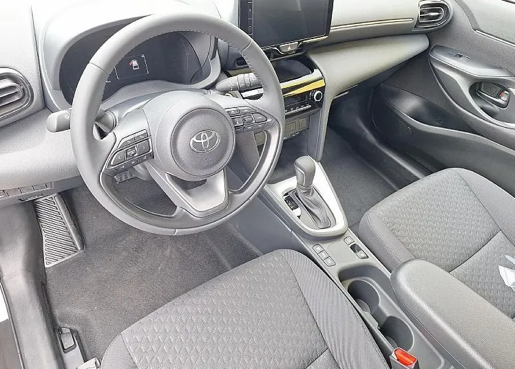 Zunanja slika - Toyota Yaris Cross - MY25 1.5 HEV 5D E-CVT COOL - 9