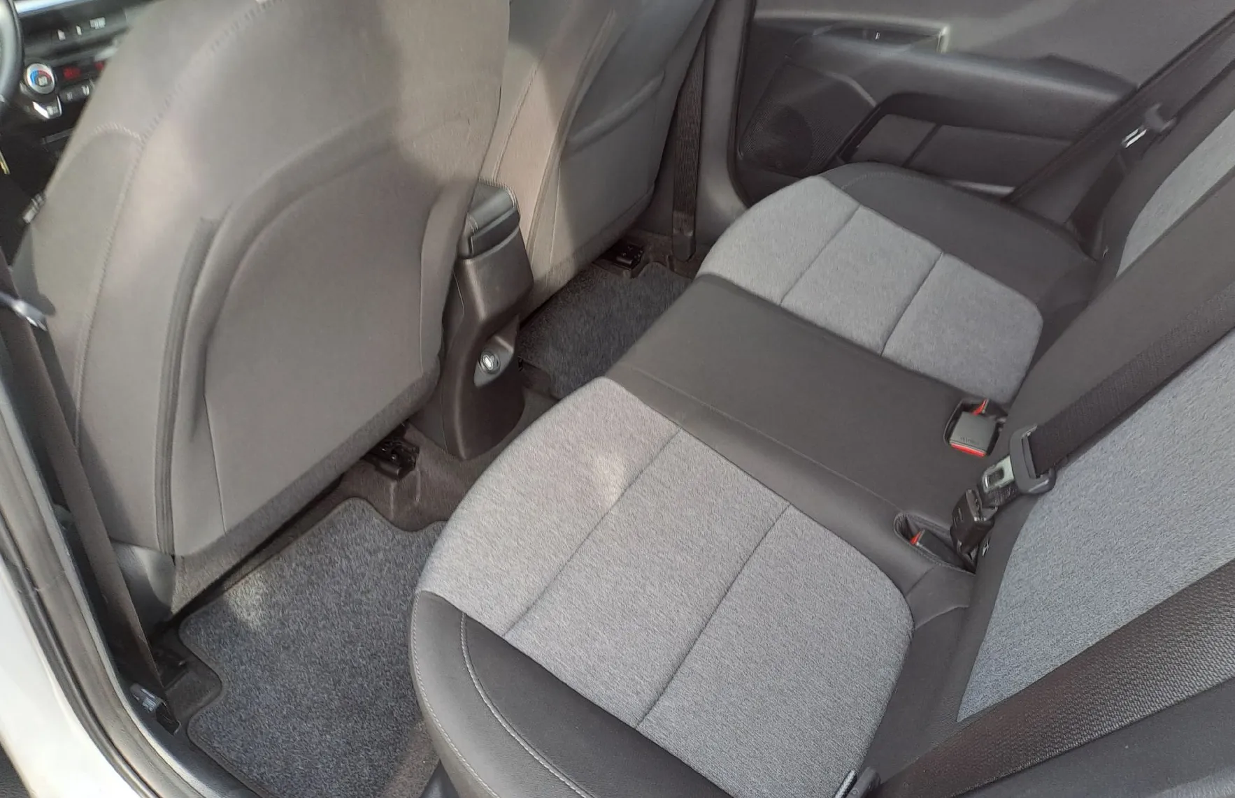 Zunanja slika - KIA Stonic - 1.2 DPI LX Urban ISG - 7