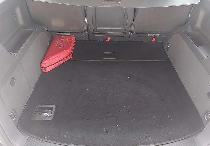 Zunanja slika - Volkswagen Touran - 2.0 TDI HIGHLINE 140 .LED.BIXENON.2xPDC.NAVI.... - 12