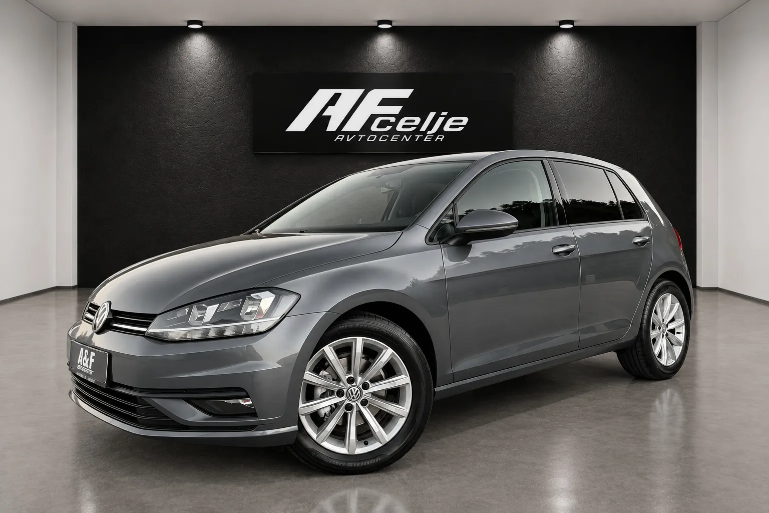 Zunanja slika - Volkswagen Golf - 1.6 TDI-LED-LIZING ZA TUJCE-TEMPOMAT-ODLIČEN- - 1