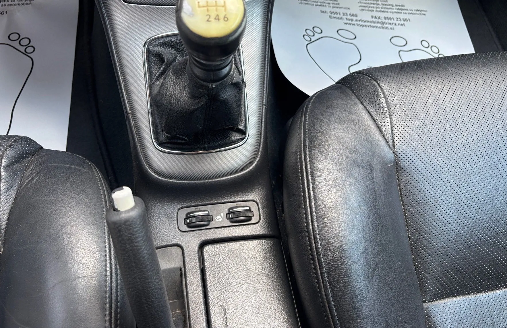 Zunanja slika - Toyota Avensis - Combi 2.2 D SLOVENSKO VOZILO XENON TEMPOMAT USNJE - 17
