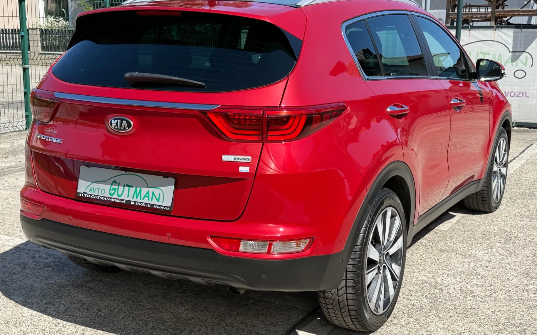 Zunanja slika - KIA Sportage - 1.7/TD AUT. - 3