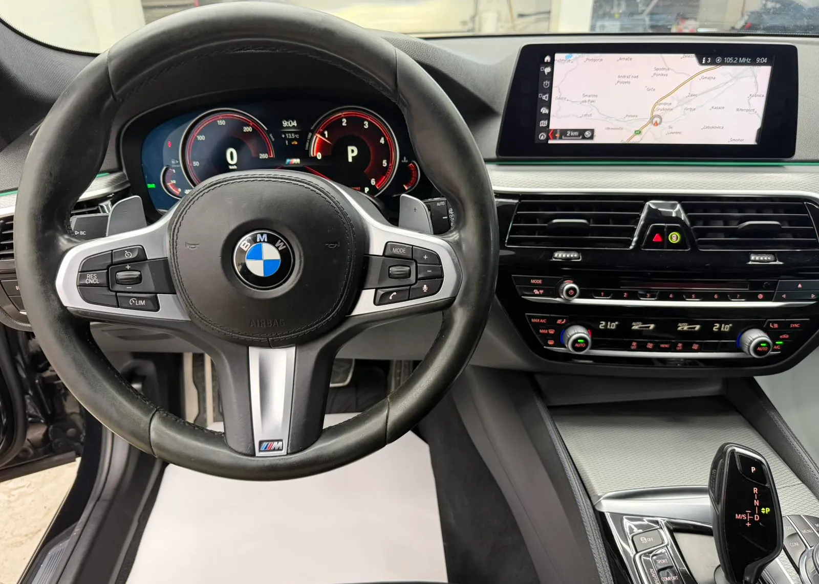 Zunanja slika - BMW Serija 5 - 520d xDrive touring Avt. - 4