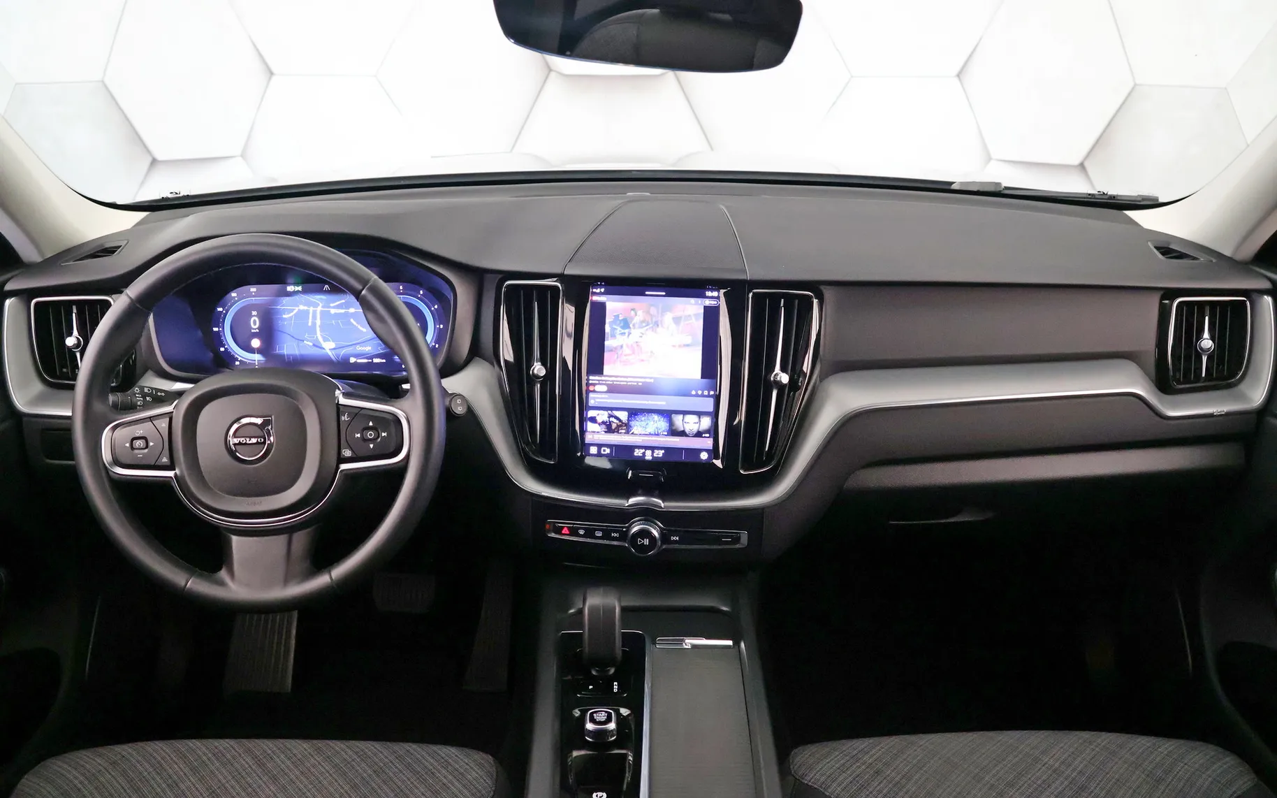 Zunanja slika - Volvo XC60 - B4D 2.0d AWD Geartronic Core 197KM - 7