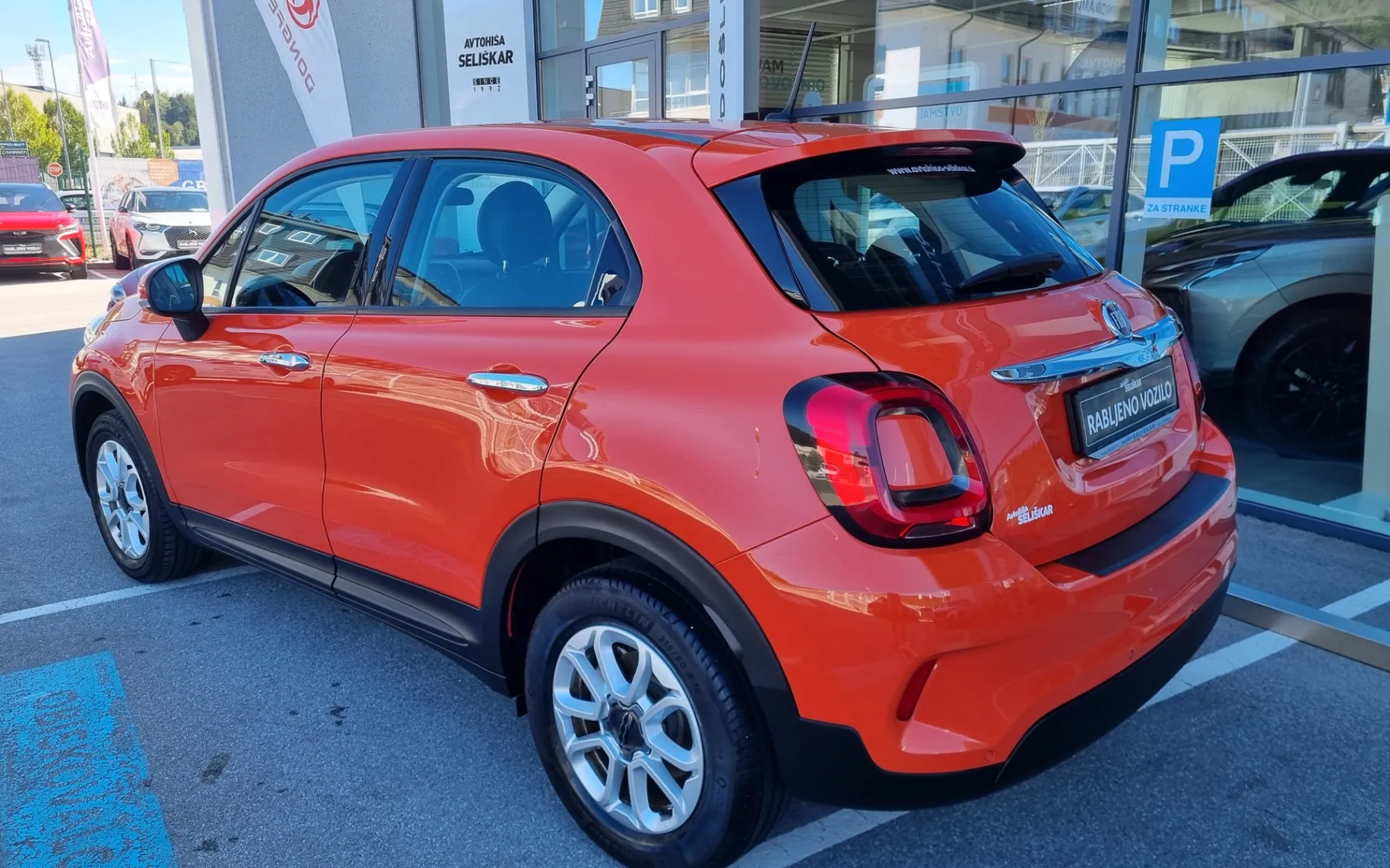 Zunanja slika - Fiat 500X - 1.0 URBAN - ODLIČNO OHRANJEN - ZNANA ZGODOVINA - 5