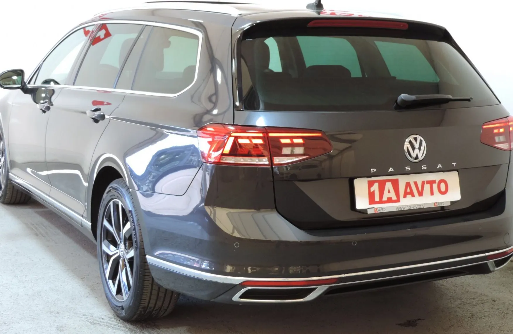 Zunanja slika - VW Passat - Variant 2.0 TDI BMT SCR Elegance PANORAMA-ACC-VIRTUAL… - 7