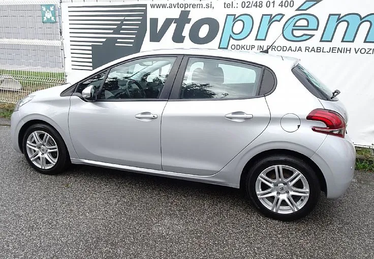 Zunanja slika - Peugeot 208 - 1.6 BlueHDi - ODLIČEN - FINANCIRANJE BREZ POLOGA - 3
