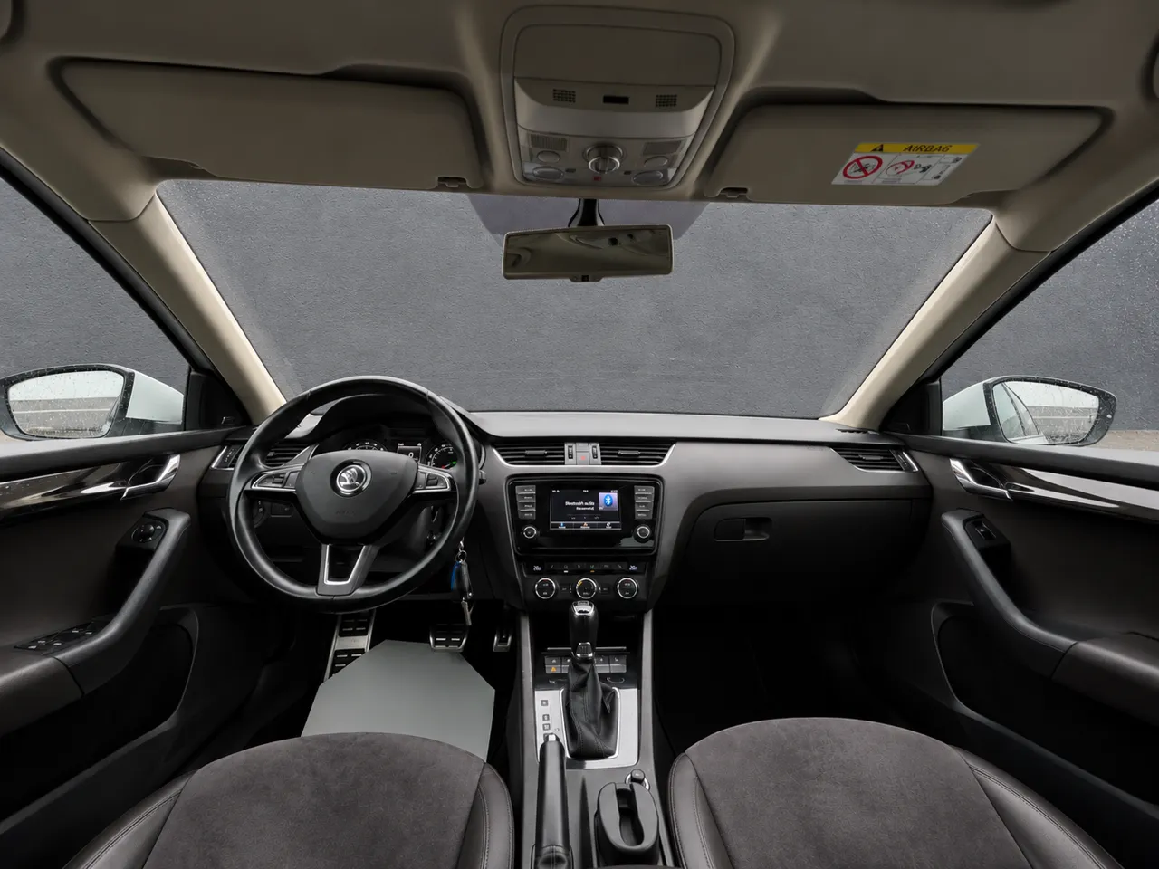 Zunanja slika - Škoda Octavia - 2.0 TDI DSG 4x4 LAURIN CLEMENT 2.LASTNIK PANO. - 19