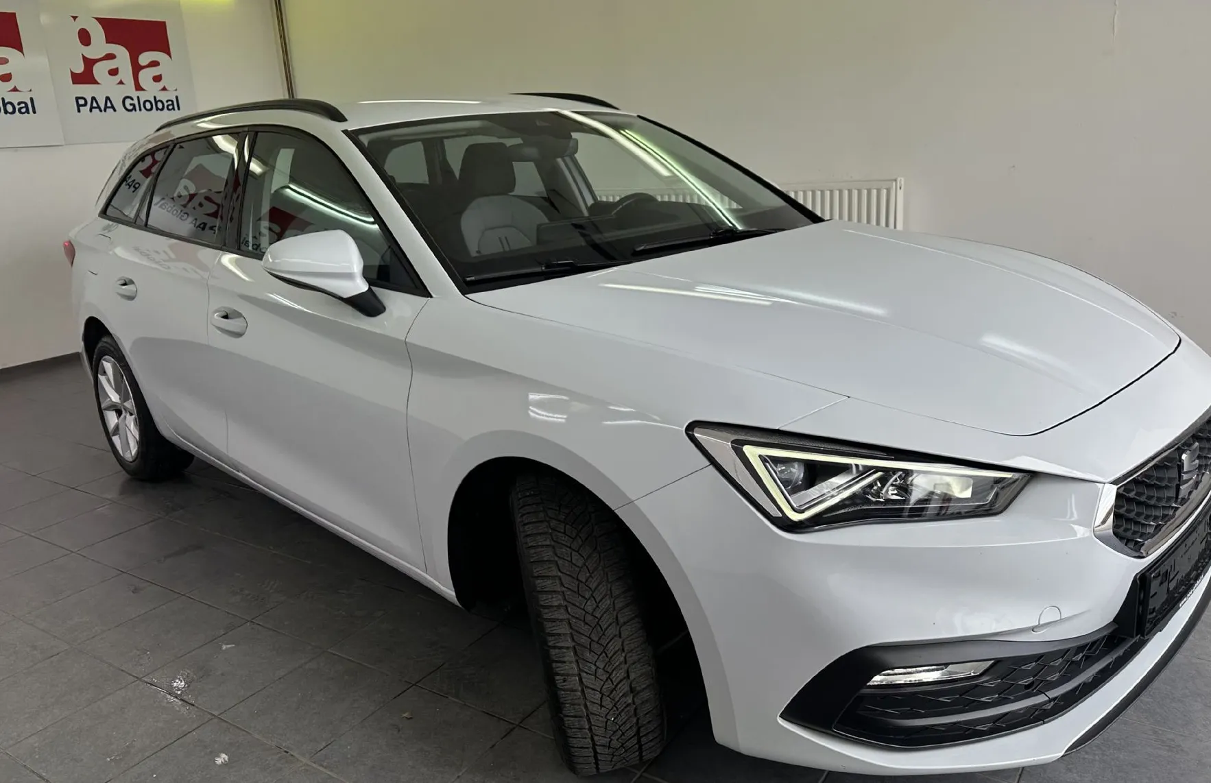Zunanja slika - Seat Leon - 2.0 TDI 110KW STYLE DSG.NAVI.LED.ALU.2023.TOP - 1