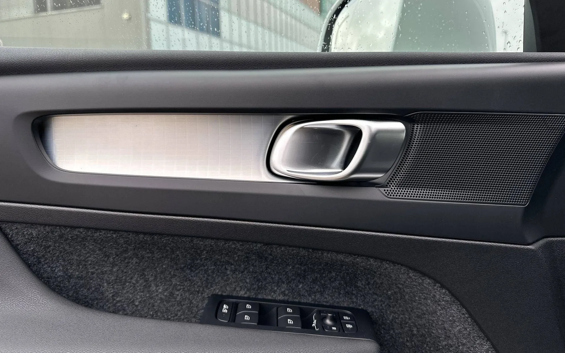 Notranja slika - Volvo XC40 - B3 P Core AT DCT 3 leta garancije + 3 servisi... - 12