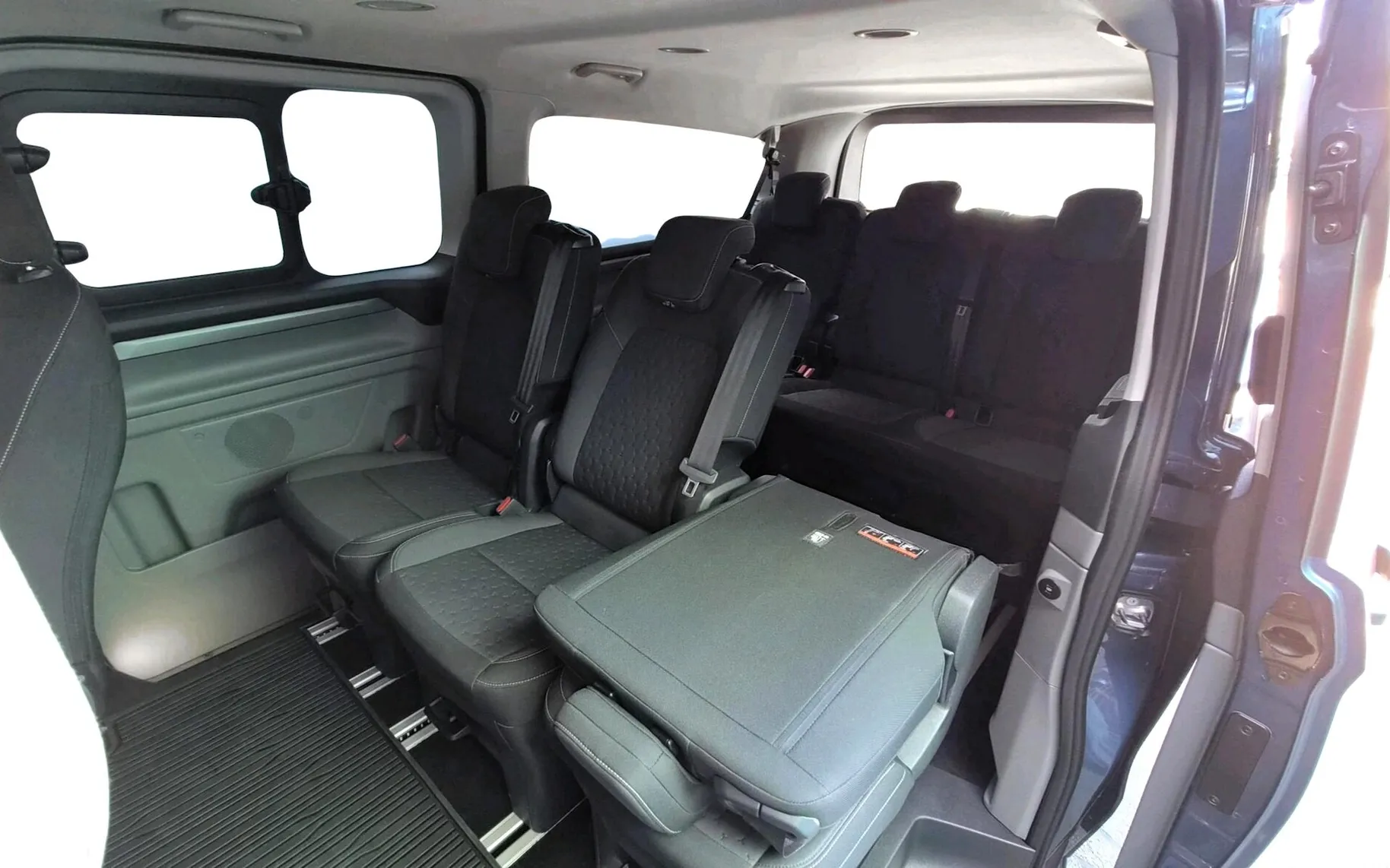 Zunanja slika - Ford Tourneo Custom - 2.0 TDCi L2H1 Titanium Avt8-1+7-SLO-LED-RADAR-LINE - 6