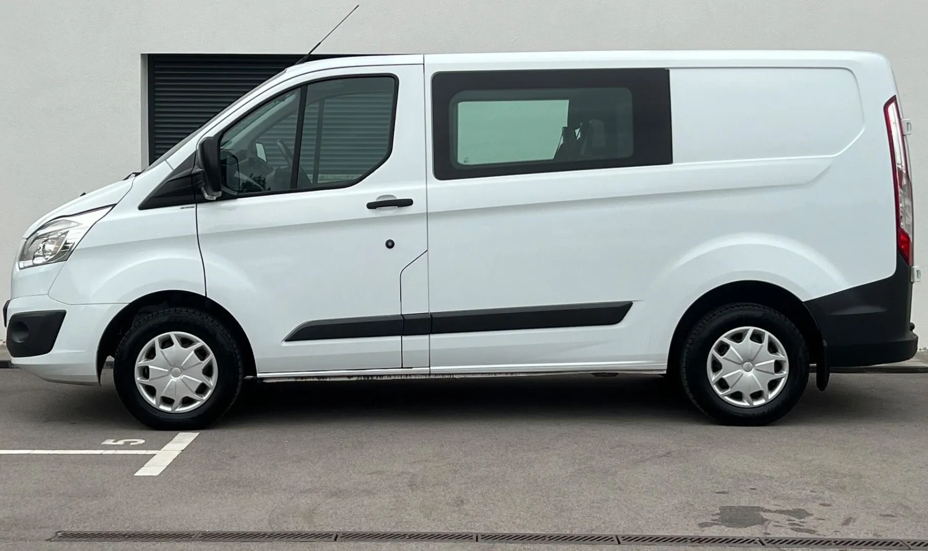 Zunanja slika - Ford Transit Custom - 2.0 TDCI+SLO+6SED+KLJUKA+PDC - 5