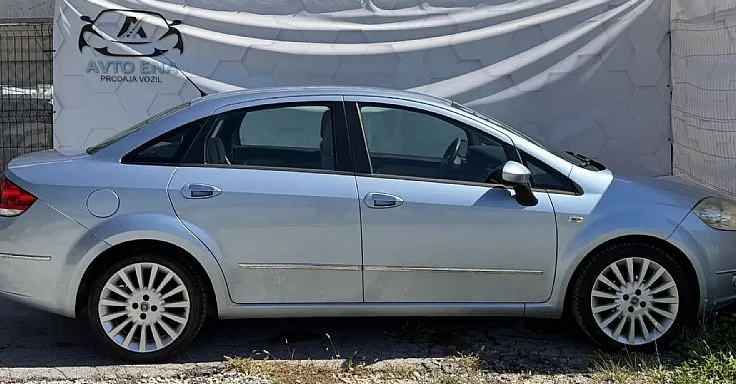 Zunanja slika - Fiat Linea - 1.3 Multijet 16V Dynamic - PDC - AUT.KLIMA - SLO - 5