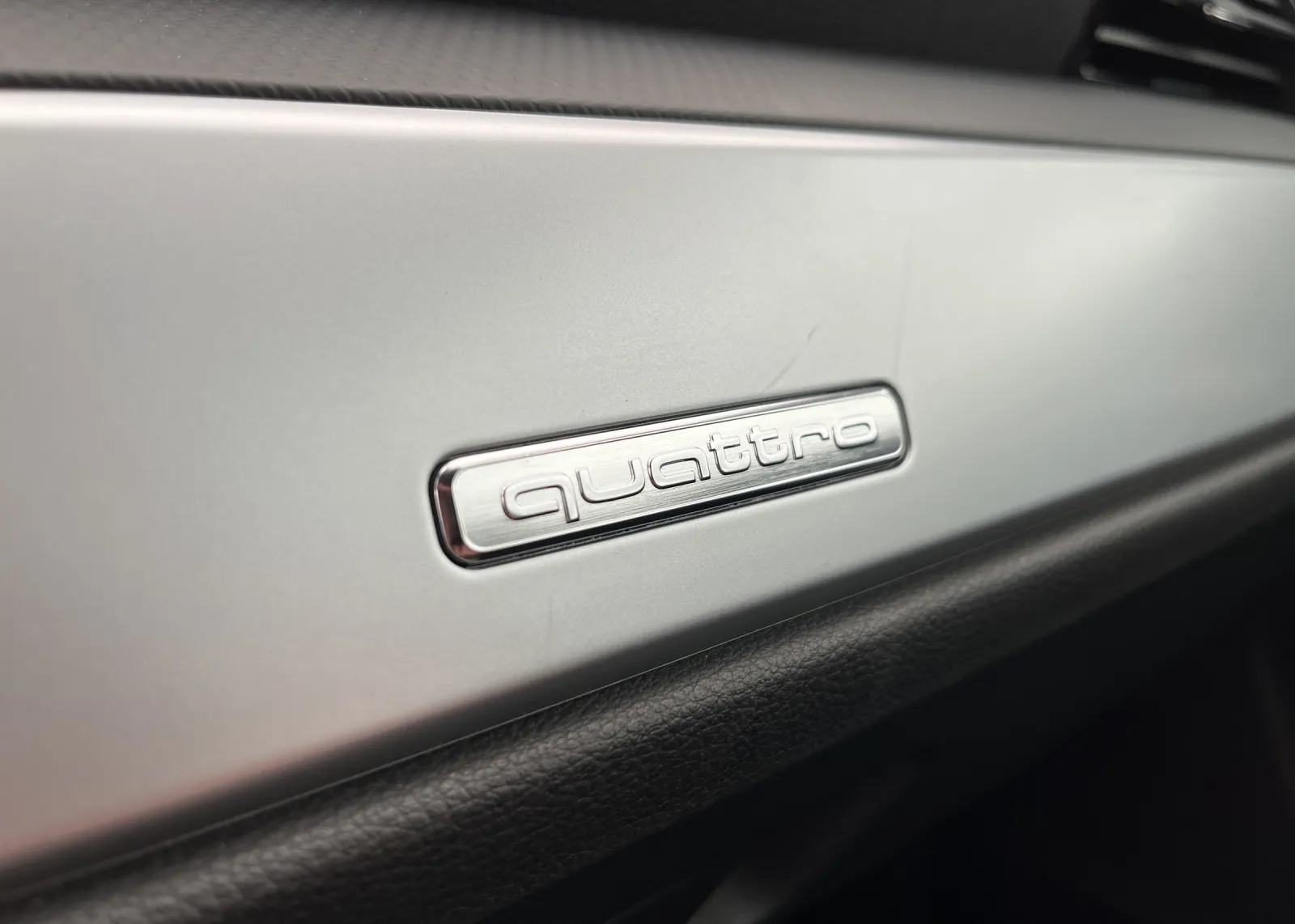 Zunanja slika - Audi Q3 - 2,0 TDI S tronic Quattro - 17