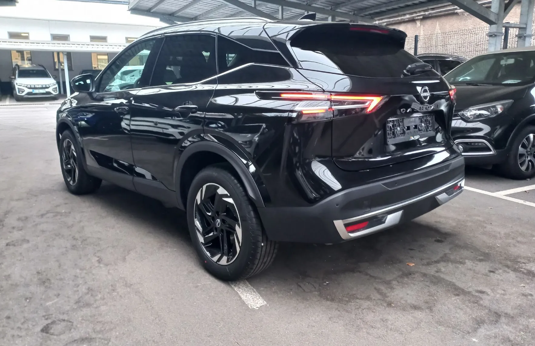 Zunanja slika - Nissan Qashqai - 1.3 DIG-T MHEV N-Connecta - 5