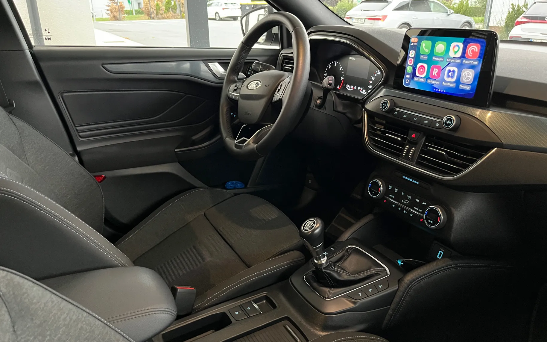 Notranja slika - Ford Focus - 1,5 EcoBlue Active X - 6