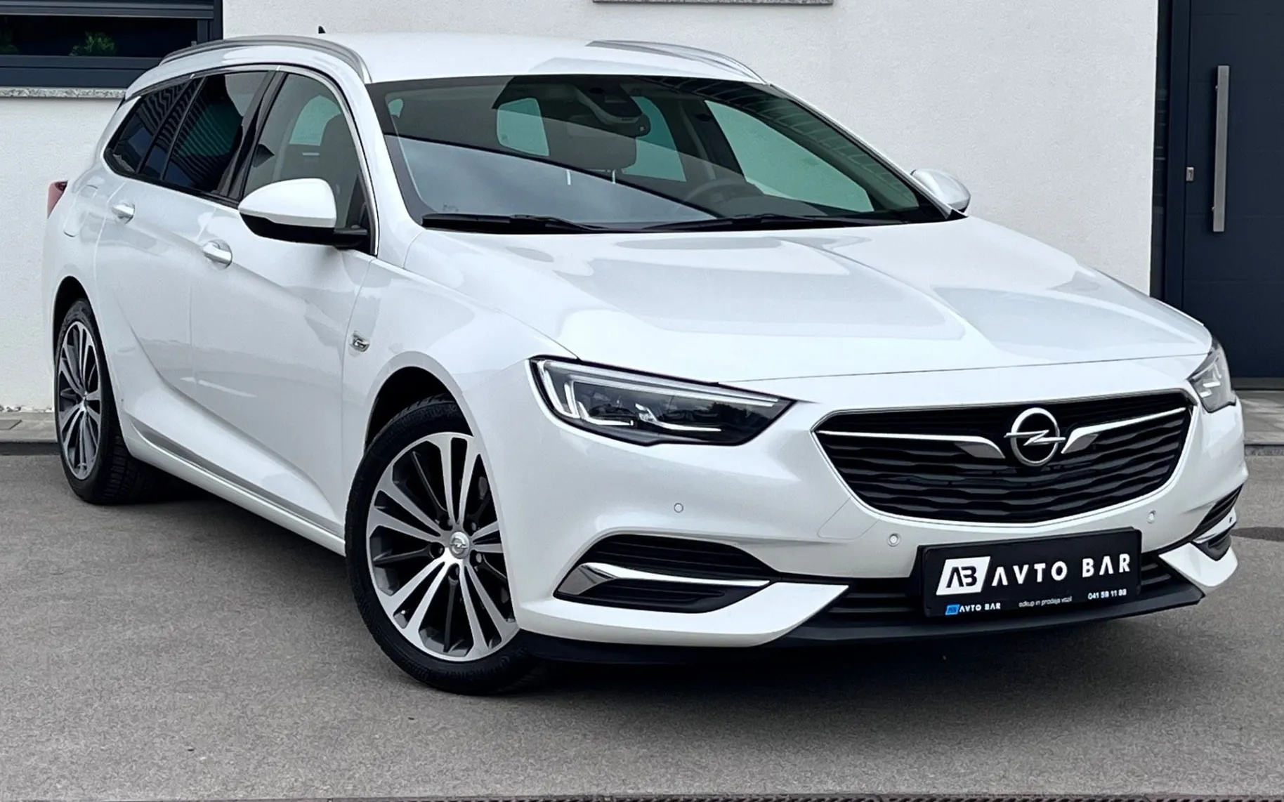 Zunanja slika - Opel Insignia - Sports Tourer 1.5 Turbo+1.LAST+SLO+ALU+NAVI... - 3