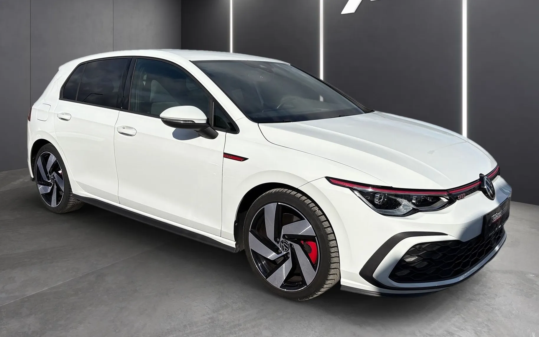 Zunanja slika - Volkswagen Golf - 2.0 TSI DSG GTI - 2