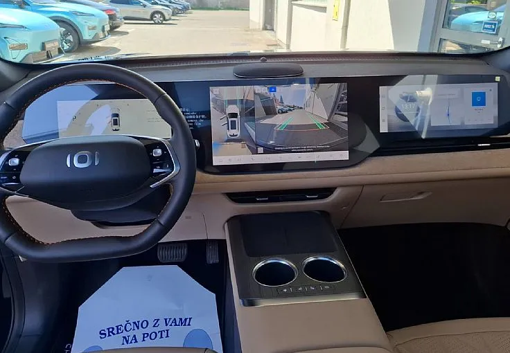 Zunanja slika - Changan CS75 Plus - 8AT+KOMPLET ZIMSKIH PNEVMATIK+bež znotraj+ZALOGA - 4