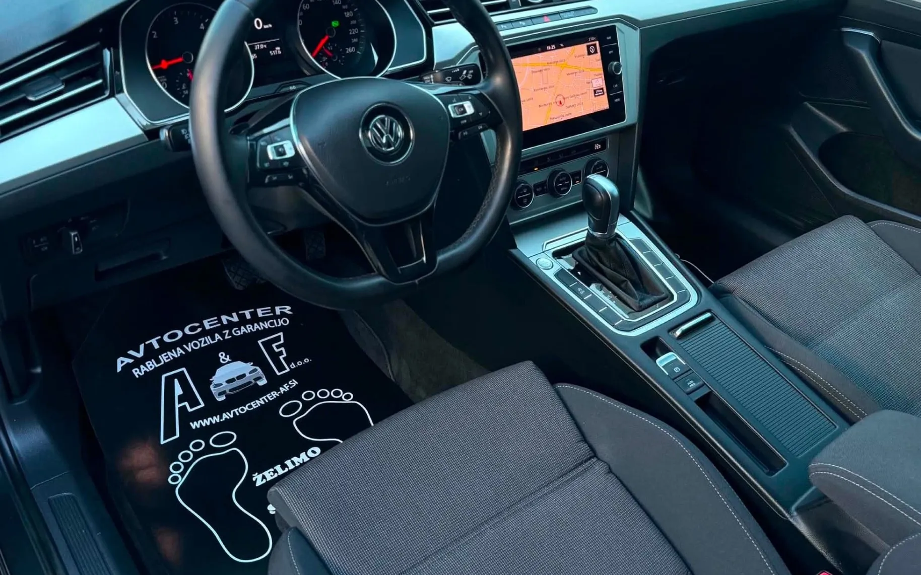 Notranja slika - VW Passat - 2.0 TDI-DSG-H LINE-169.000km-LIZING ZA TUJCE-NAV.. - 8
