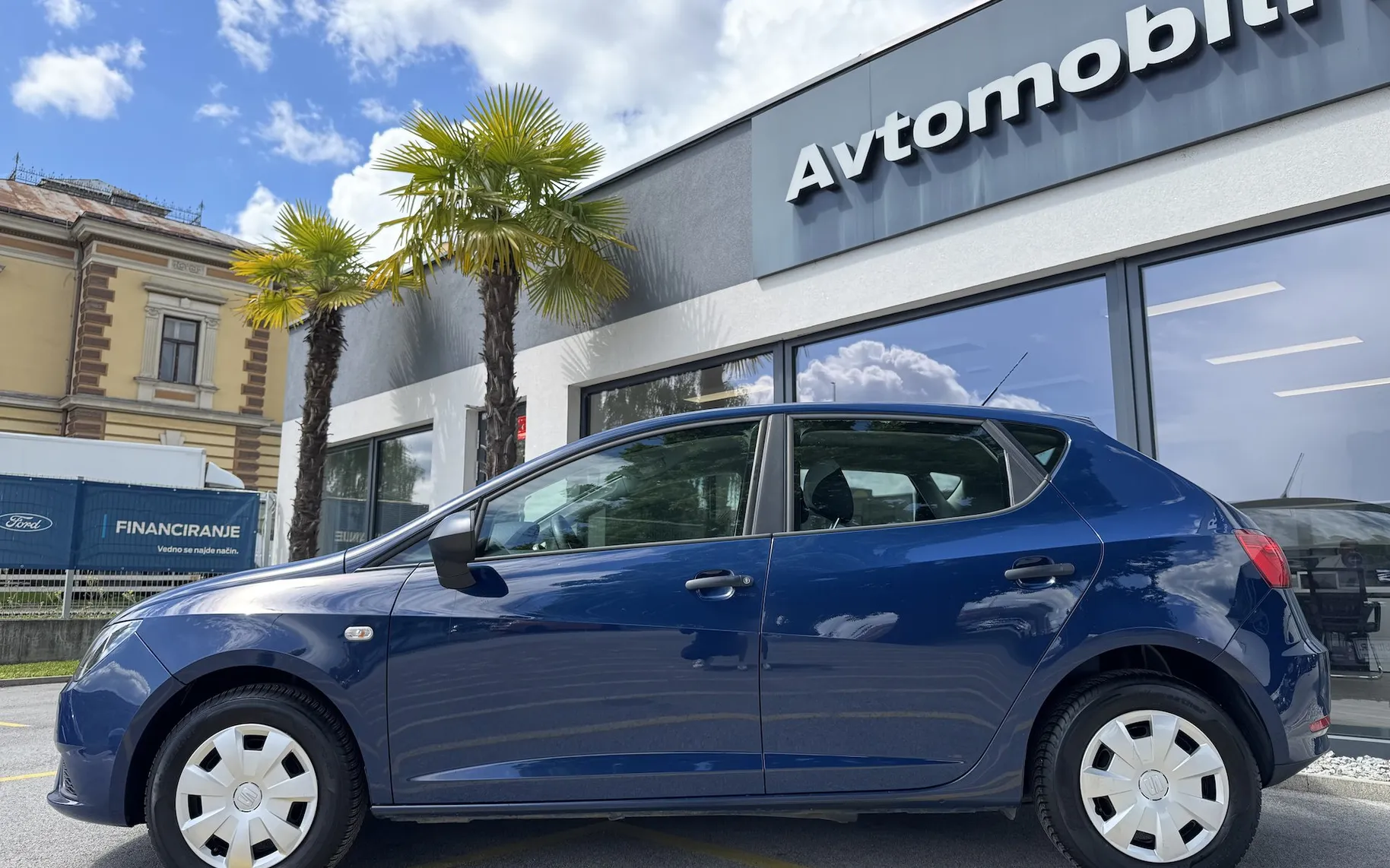 Zunanja slika - Seat Ibiza - 1.0 MPI 55 75KM  LOCO 1.LASTNICA SLO poreklo - 4