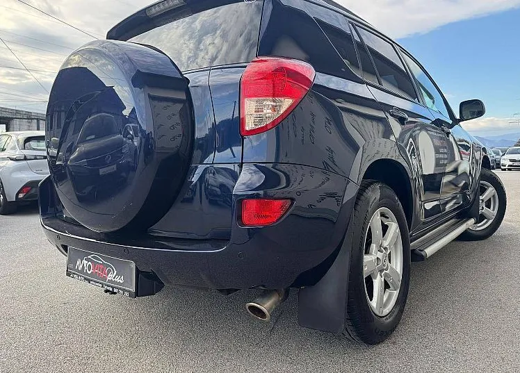 Zunanja slika - Toyota RAV4 - 2.0 Limited Aut. 4x4 - 6