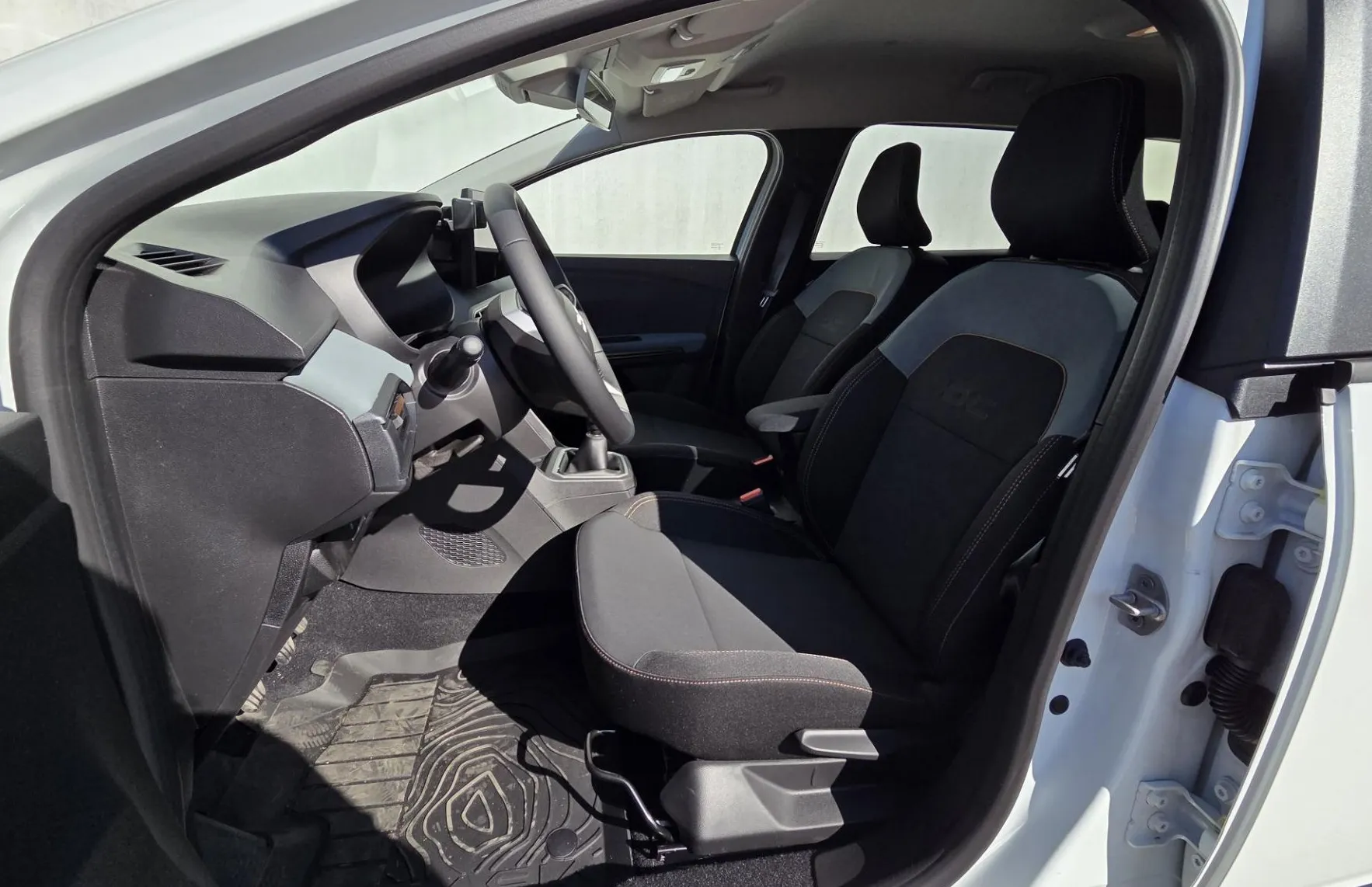 Zunanja slika - Dacia Jogger - Extreme TCe110+Paket Vožnja - 8