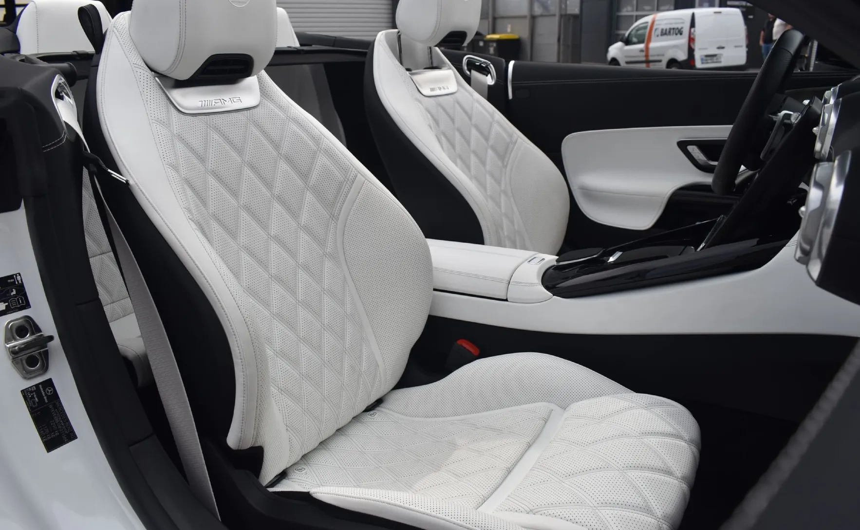 Zunanja slika - Mercedes-Benz SL-Razred - 63 AMG 4MATIC+ Avt. - 10