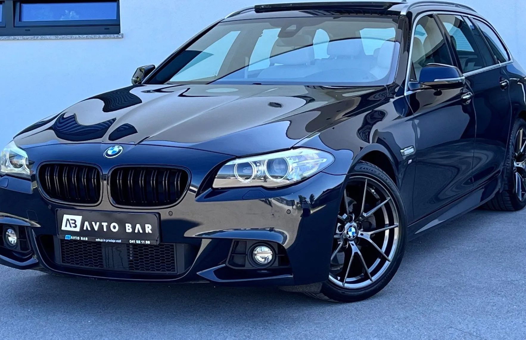 Zunanja slika - BMW Serija 5 - Touring: 520d+M OPTIC+LED+19col+VIRTUAL+F1+MEMORY... - 1