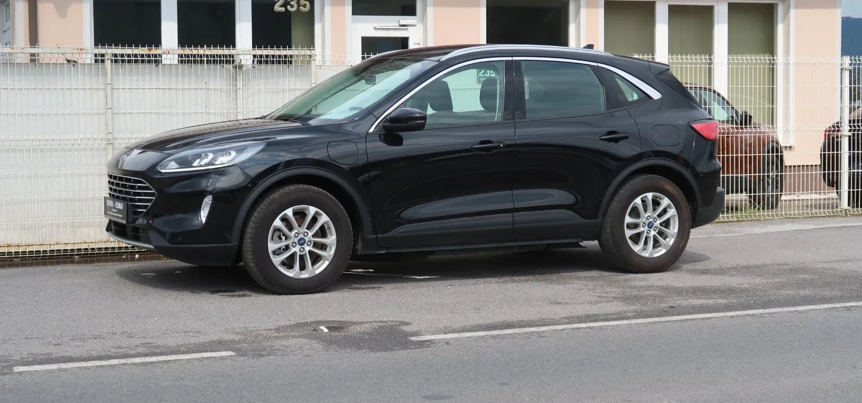 Zunanja slika - Ford Kuga - Titanium X 2.5 Duratec Hybrid 165kW PHEV-ALU-NAVI - 7