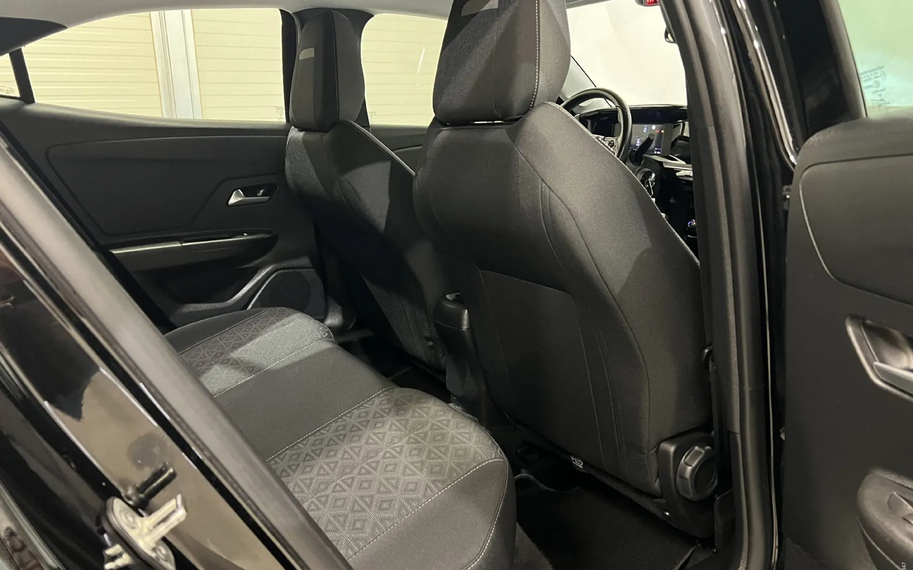 Notranja slika - Opel Mokka - 1.2 TURBO-VIRTUAL-ACC-LED-KAMERA-PDC-TEMPOMAT-ALU. - 12