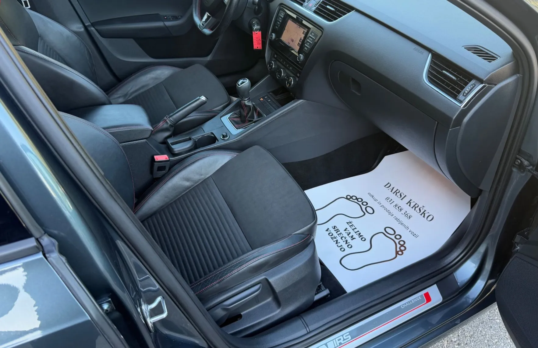 Zunanja slika - Škoda Octavia - Combi 2.0 TDI RS 184PS BI-XENON PANORAMA - 12