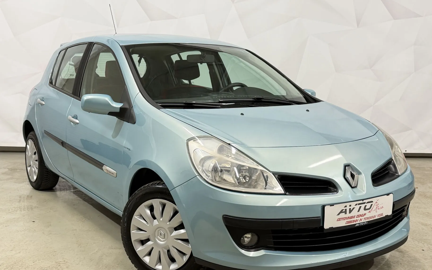 Zunanja slika - Renault Clio - 1.2 Rip Curl-KLIMA-SERVO-TRAJNIK BREZ POLOGA... - 2