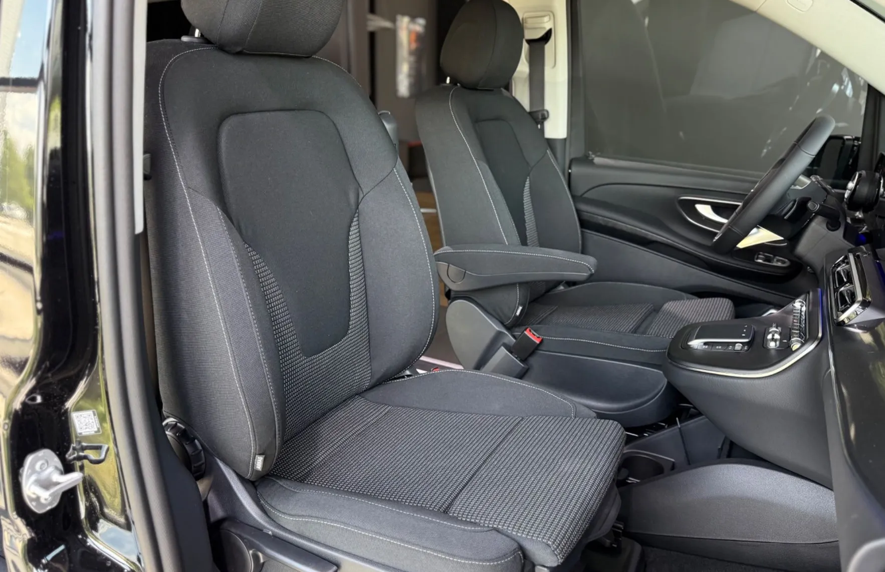 Zunanja slika - Mercedes-Benz V-Razred - 300d 4MATIC STYLE dolgi - 13