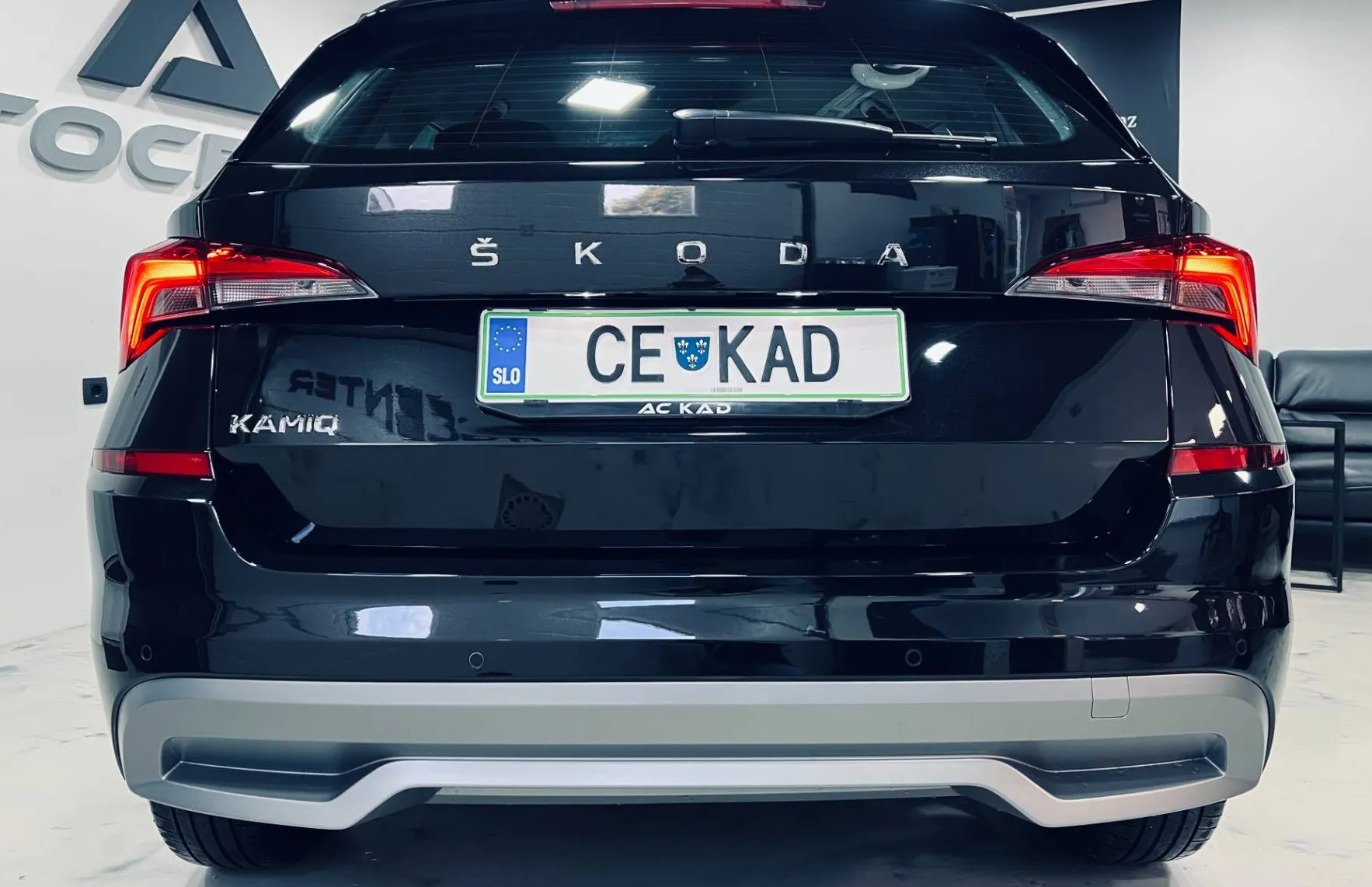 Zunanja slika - Škoda Kamiq - Active 1.0 TSI-SAMO 56000KM-LED-PDC-GRETJE SEDEŽ - 5