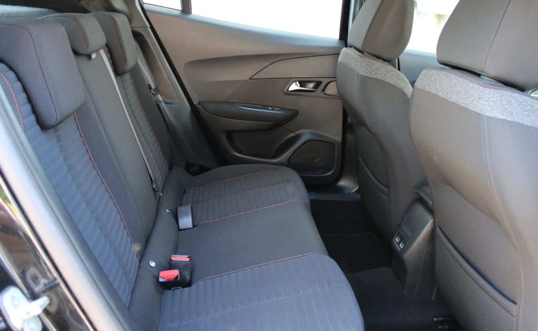 Zunanja slika - Peugeot 2008 - 1.2 PureTech 130 S S Active Pack Avt. - 15