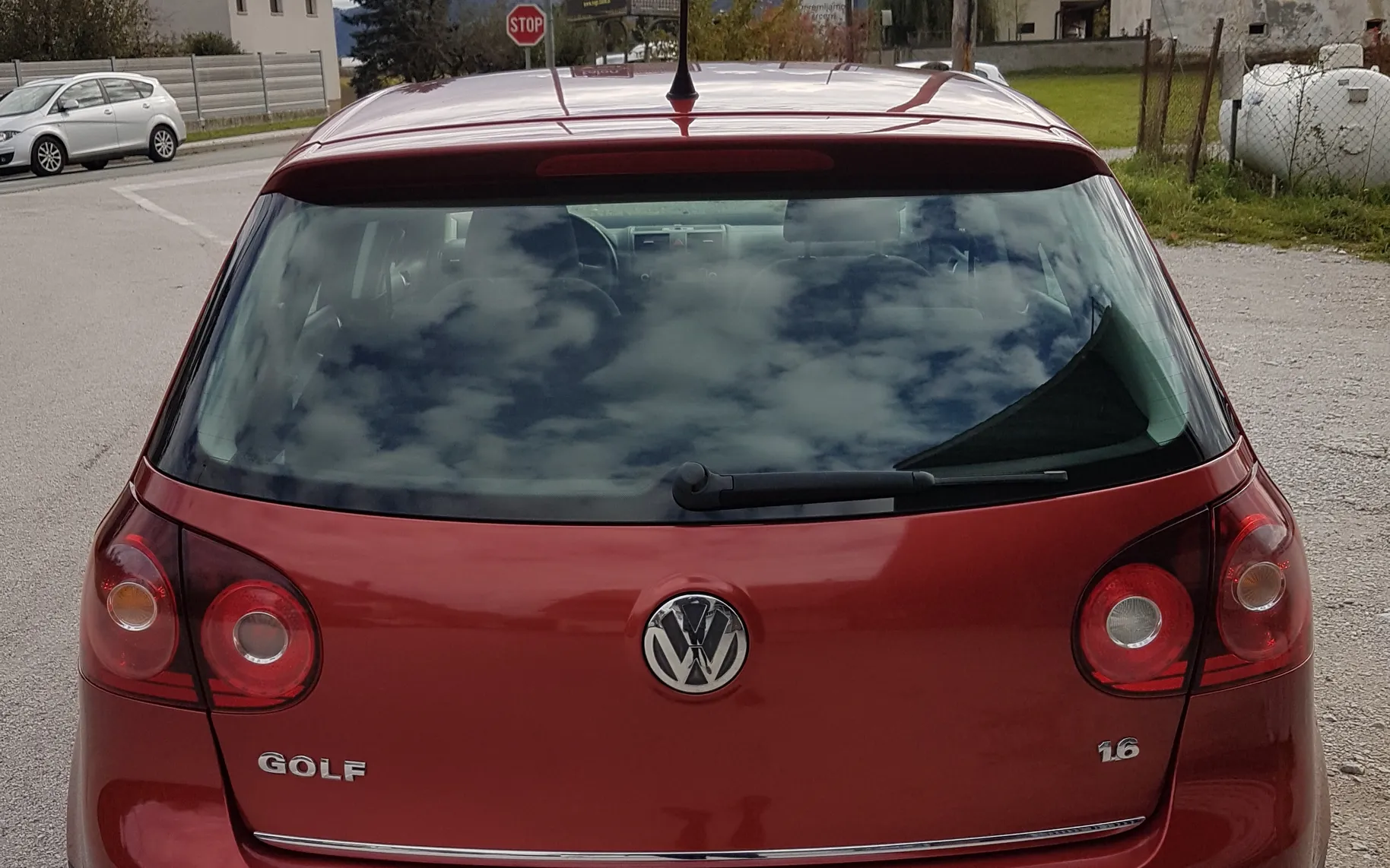 Zunanja slika - Volkswagen Golf - Edition 1.6 - SLO - 1. LASTNIK - 3
