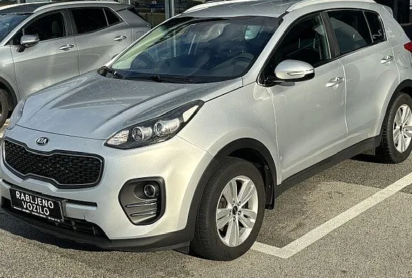 Zunanja slika - KIA Sportage - 2WD 1.7 CRDI City - VLEČNA KLJUKA. 1.LASTNIK.... - 8