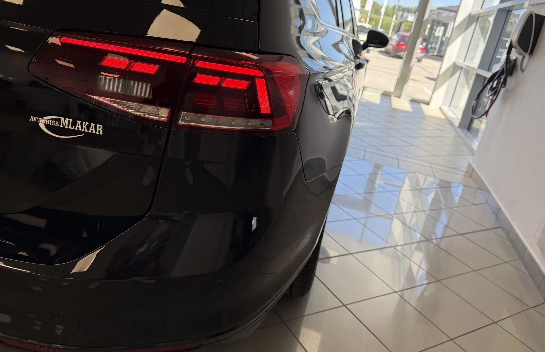 Zunanja slika - VW Passat - Variant 1.5 TSI BMT Elegance -DSG-VIRTUAL-ACC-KAMERA-LED - 7