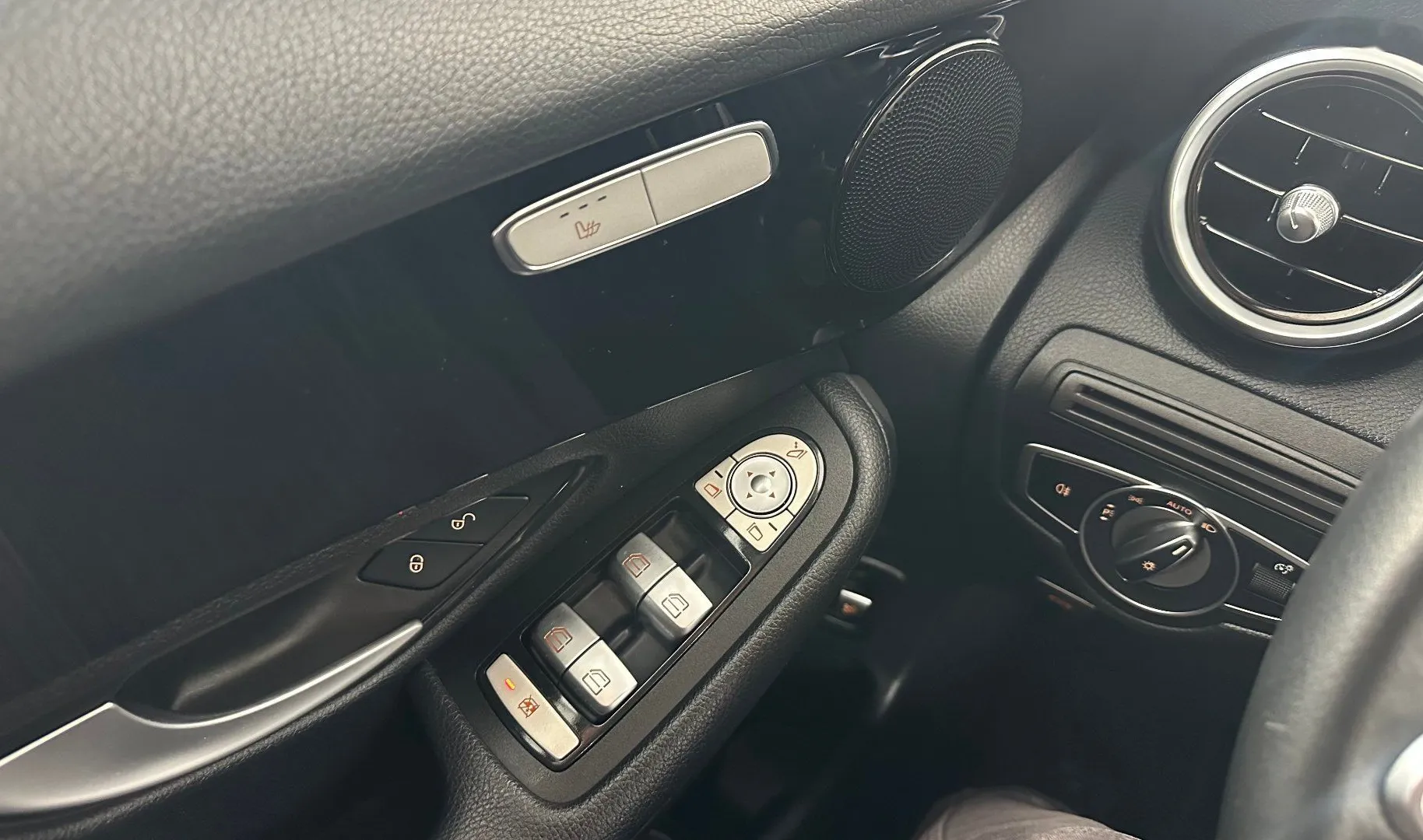 Zunanja slika - Mercedes-Benz GLC-Razred - 220 d 4MATIC Avt..NEMŠKI+4ALU.LED.KAMERA.USNJE - 6