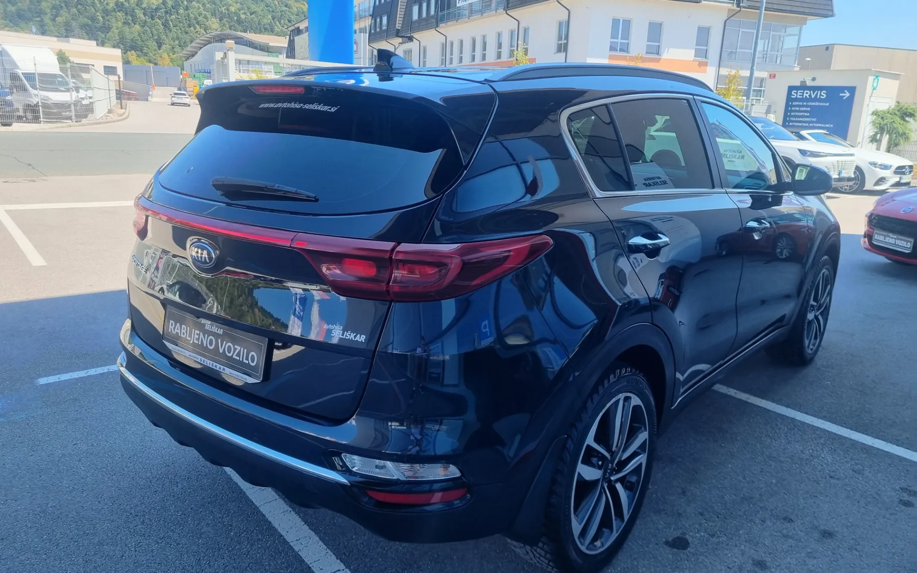 Zunanja slika - KIA Sportage - 2WD 1.6 TD - SLOVENSKI + 1. LASTNIK + ZGODOVINA - 23