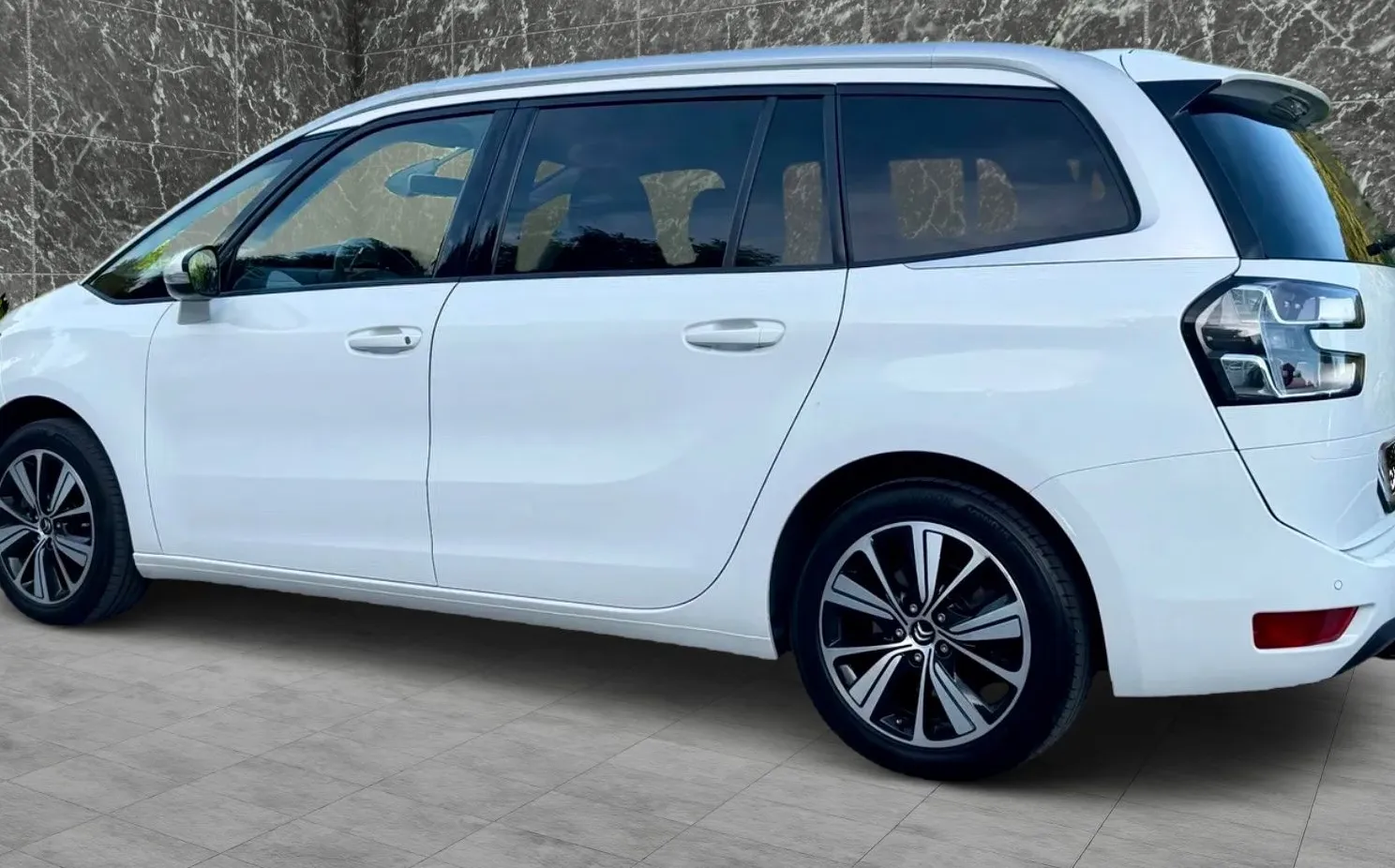 Zunanja slika - Citroën C4 Grand SpaceTourer - 2.0 HDi 163PS EAT8 SLO 1.LASTNIK BI-XENON PR - 5