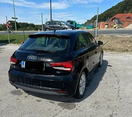 Zunanja slika - Audi A1 - Sportback 1,4 TDI S tronic - 2