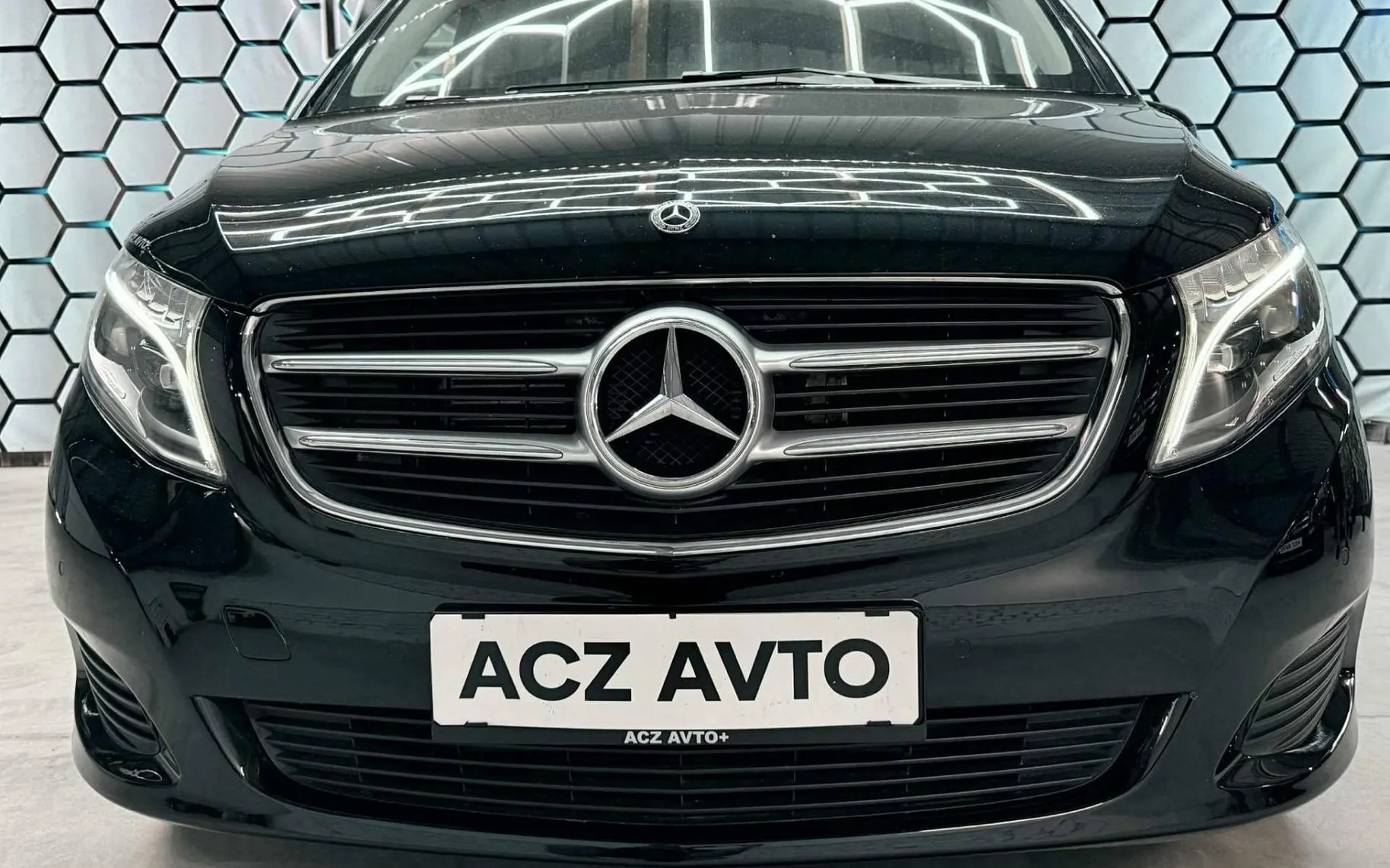 Zunanja slika - Mercedes-Benz V-Razred - V 250D•KRATKI•LED•LANE ASSIST•MRTVI KOTI•KAMERA• - 2