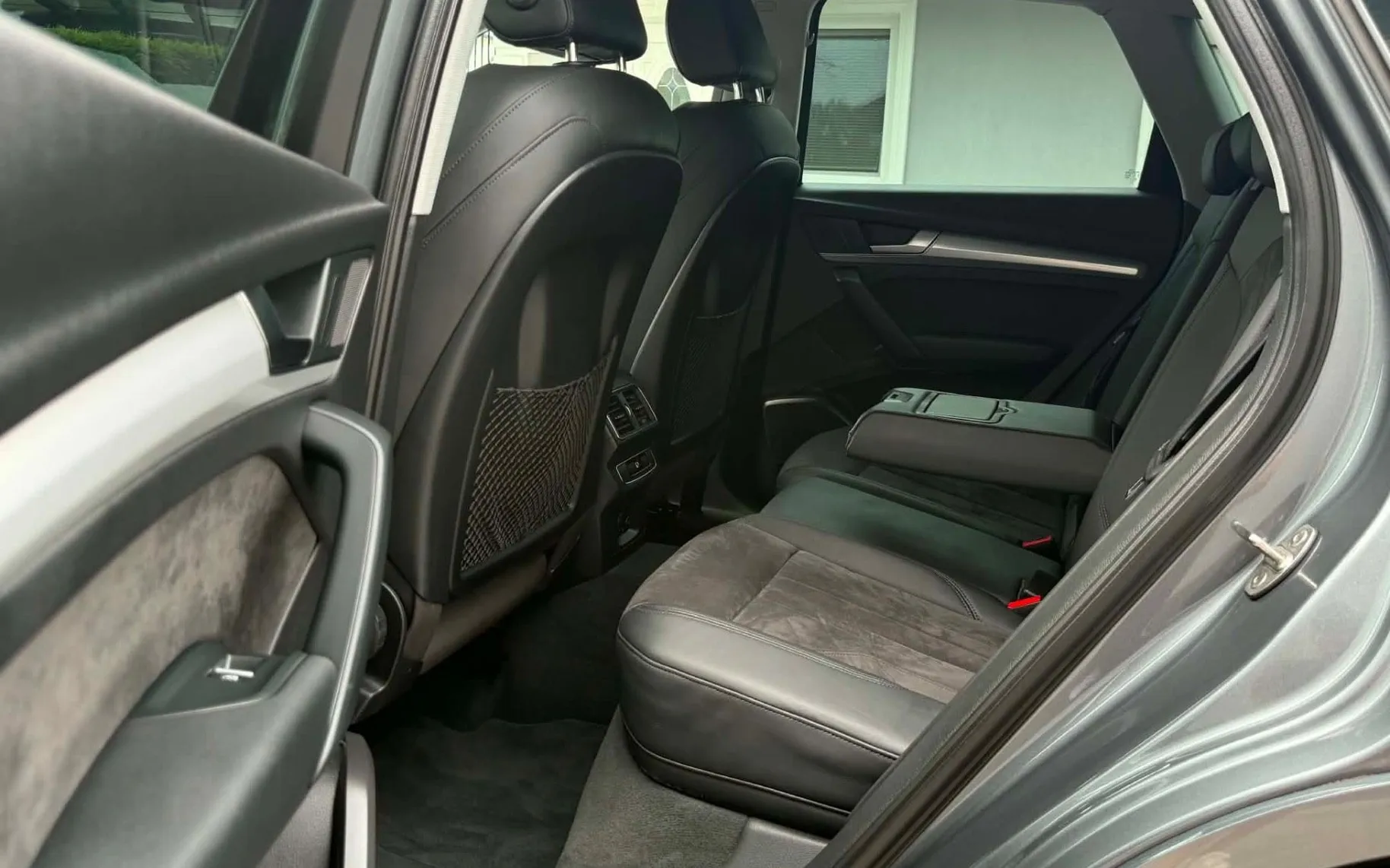Notranja slika - Audi Q5 - 2.0TDI-AUT-Q-4X4–S LINE-177.000km-LIZING ZA TUJCE- - 12