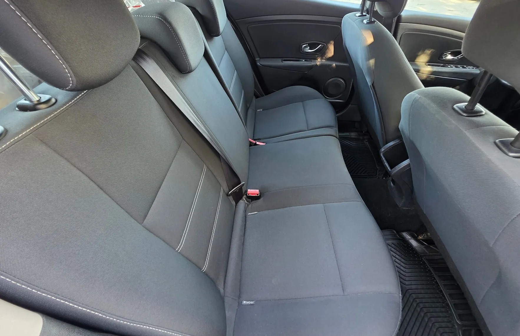 Zunanja slika - Renault Mégane - Megane Berline TCe 115 ALU PLATIŠČA-PDC-KLIMA-SLOVENSKI - 14