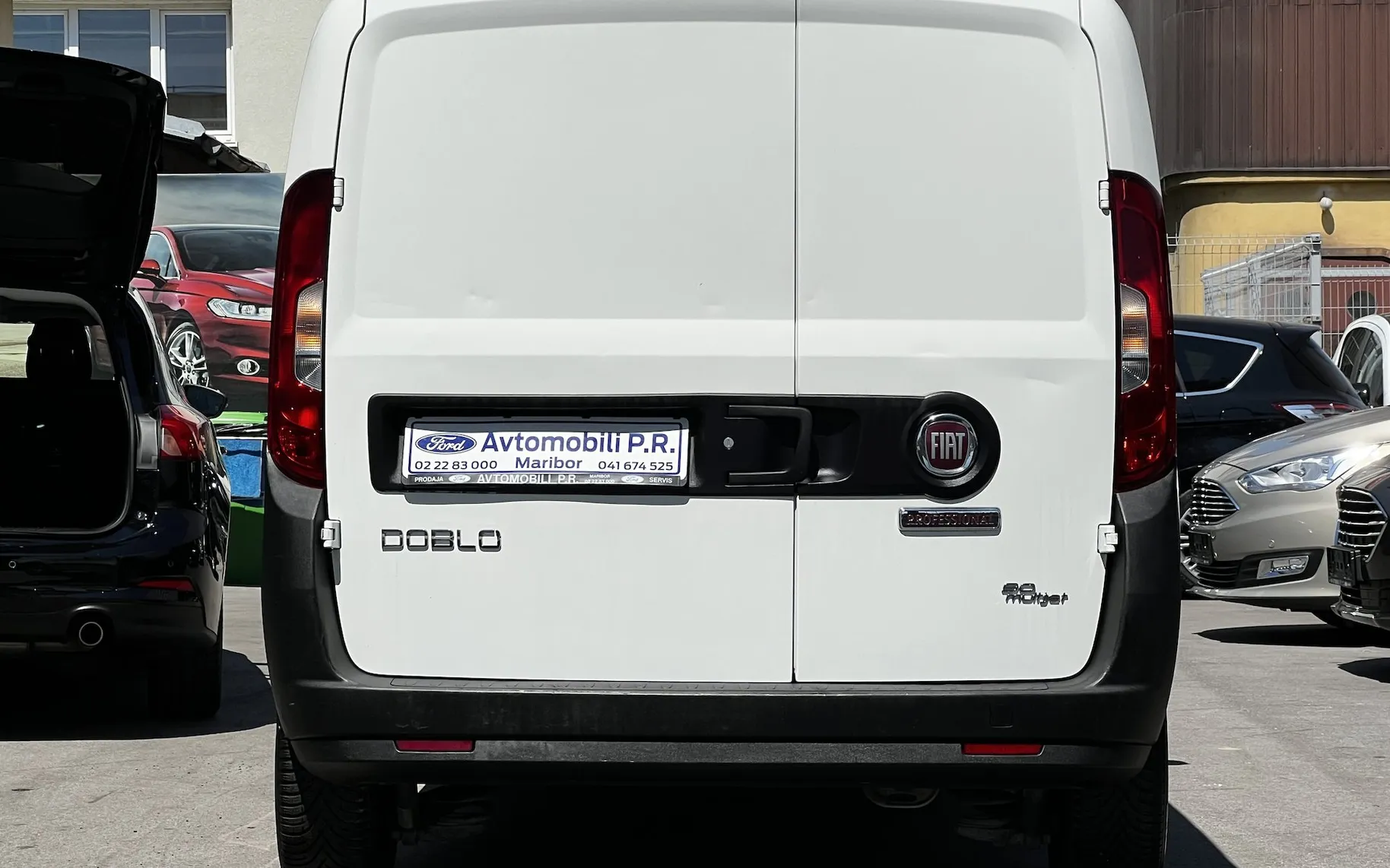 Zunanja slika - Fiat Doblo - CARGO 1.3 MULTIJET SX POVRAČILO DDV  IZOLIRAN TOV - 15