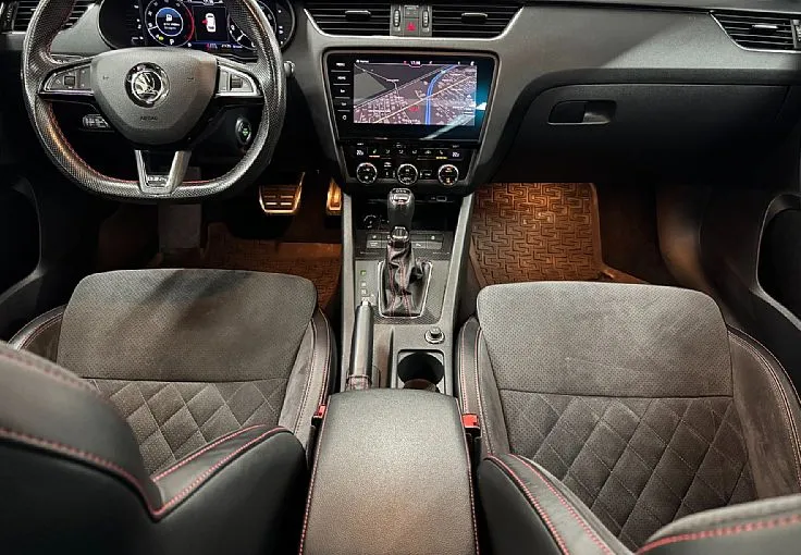 Zunanja slika - Škoda Octavia - RS 2.0 TDI 4x4 DSG | PANORAMA | ODLIČNA PRILOŽNOST - 7