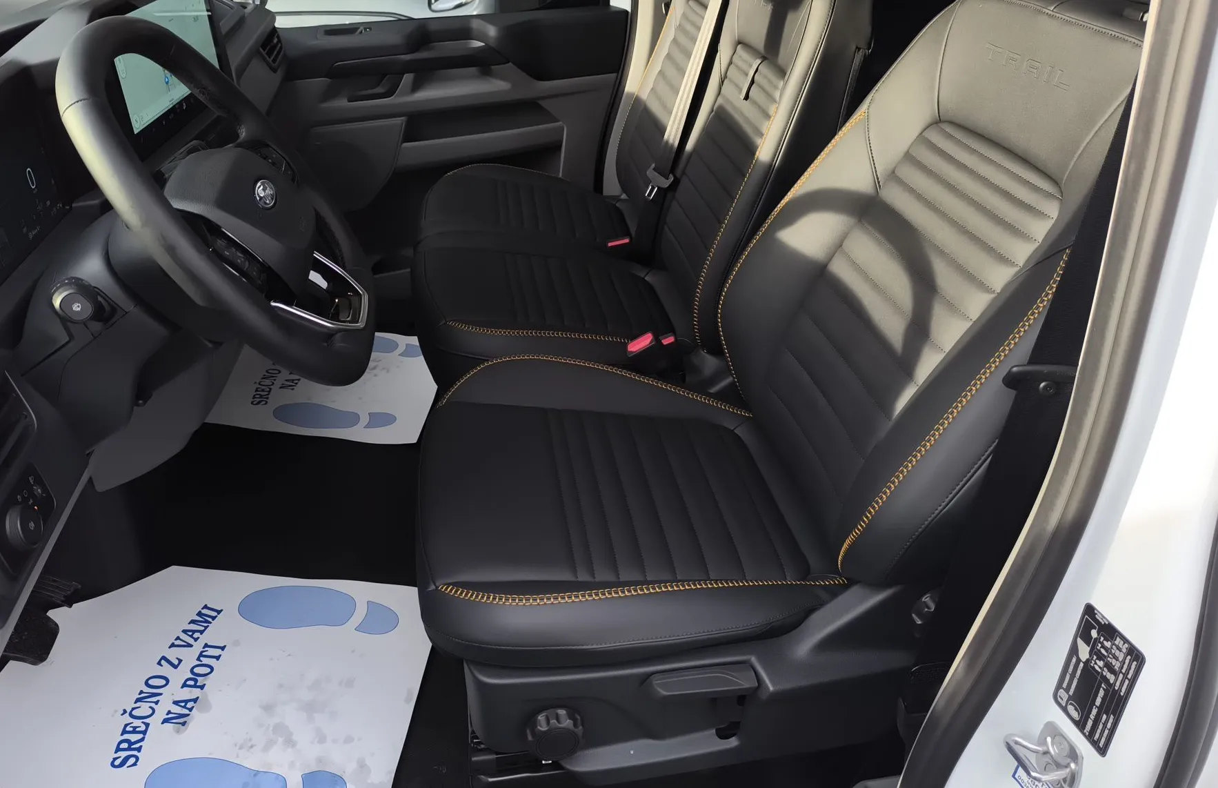 Zunanja slika - Ford E-Transit Custom - Transit Custom KOMBI TRAIL 2.0 TDCi 170 KM A8 L2H1 AWD-ZALOGA - 15