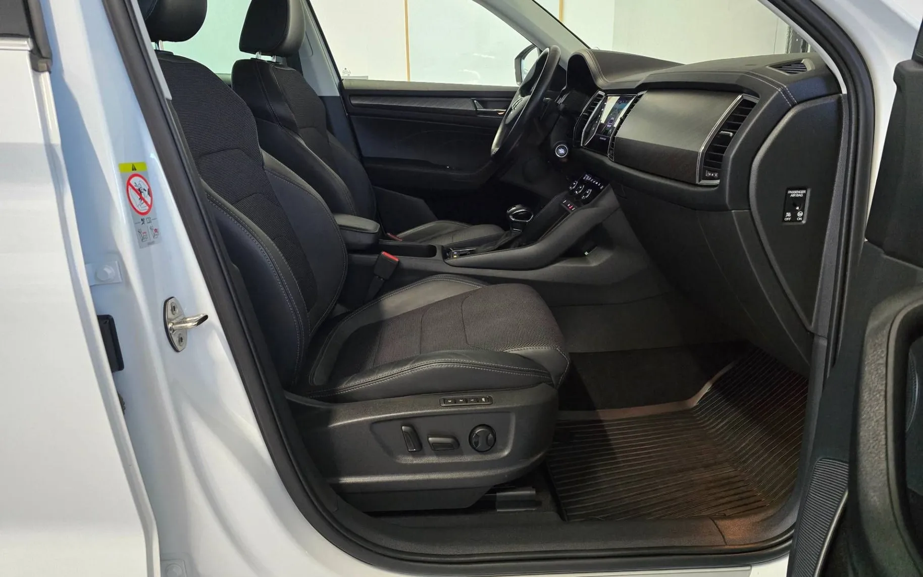 Notranja slika - Škoda Kodiaq - 2.0 TDI Style DSG- Matrix.virtual.kamera.asistence - 16